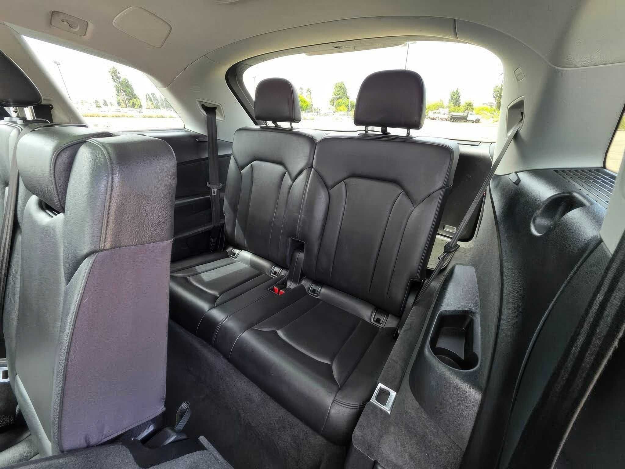 2018    Audi  Q7