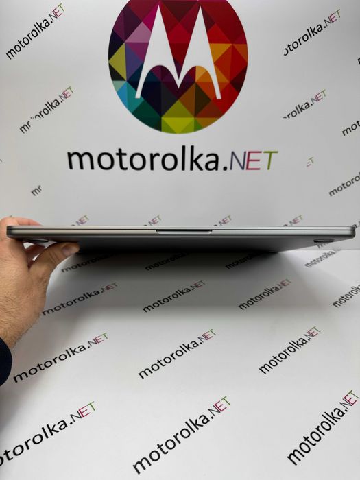 MacBook Air 15 2023 M3 8CPU/10GPU 8RAM 256SSD Space Gray 127 цикл 100%