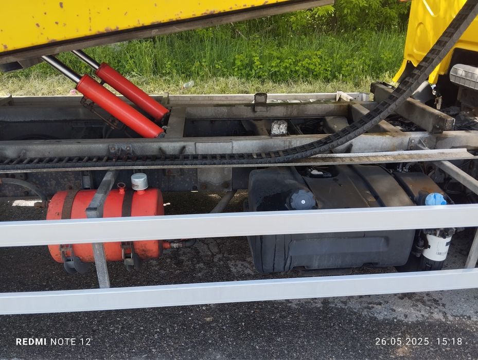 Pomoc drogowa Renault 55200 km przebieg oryginał płyta hydrauliczna