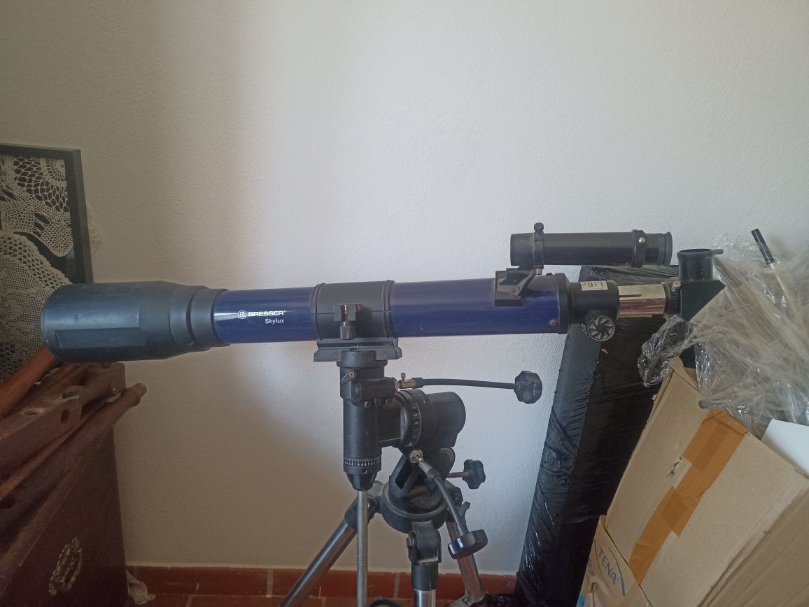Telescópio bresser