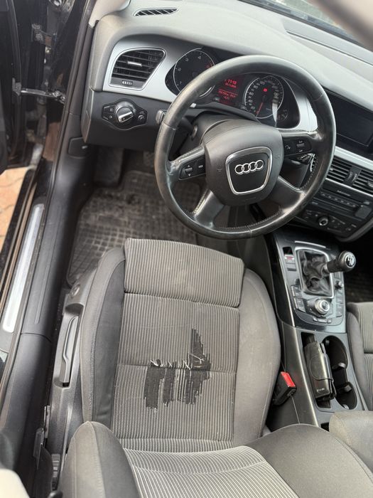 Audi A4B8 2.0TDI .