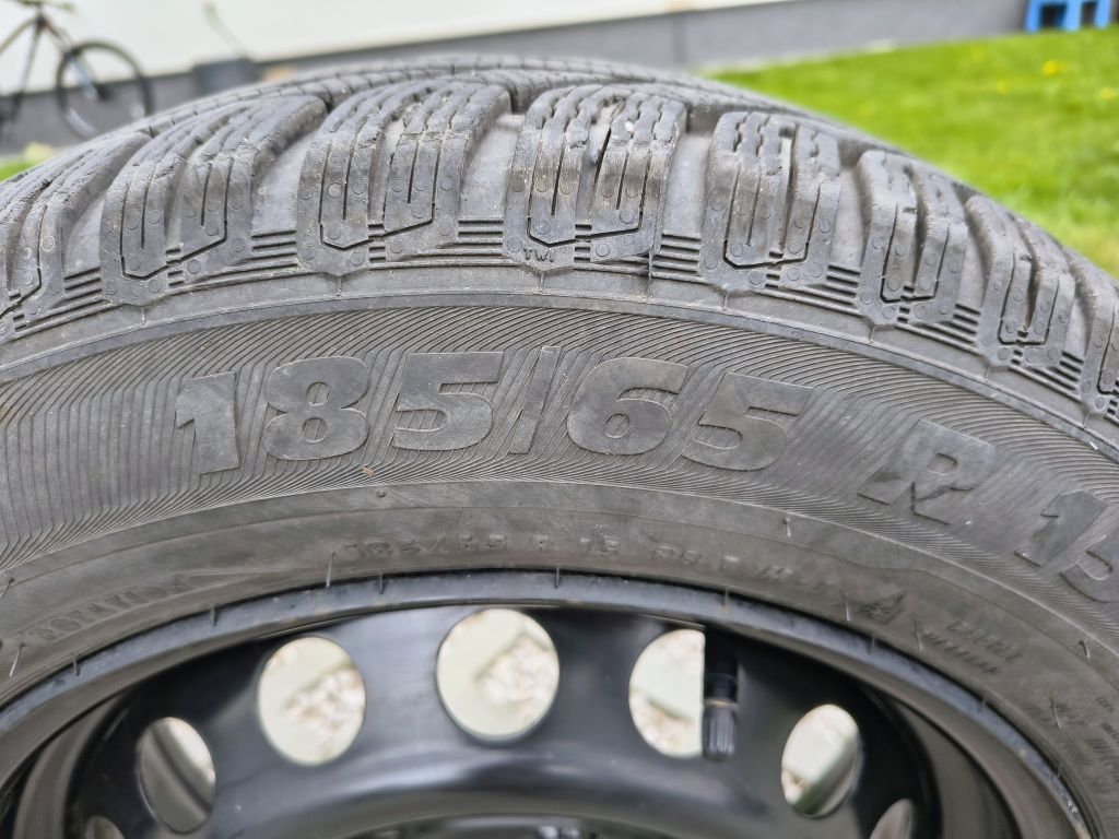 Koła felgi opony zimowe Semperit Master Grip 185/65 r15 Renault Dacia