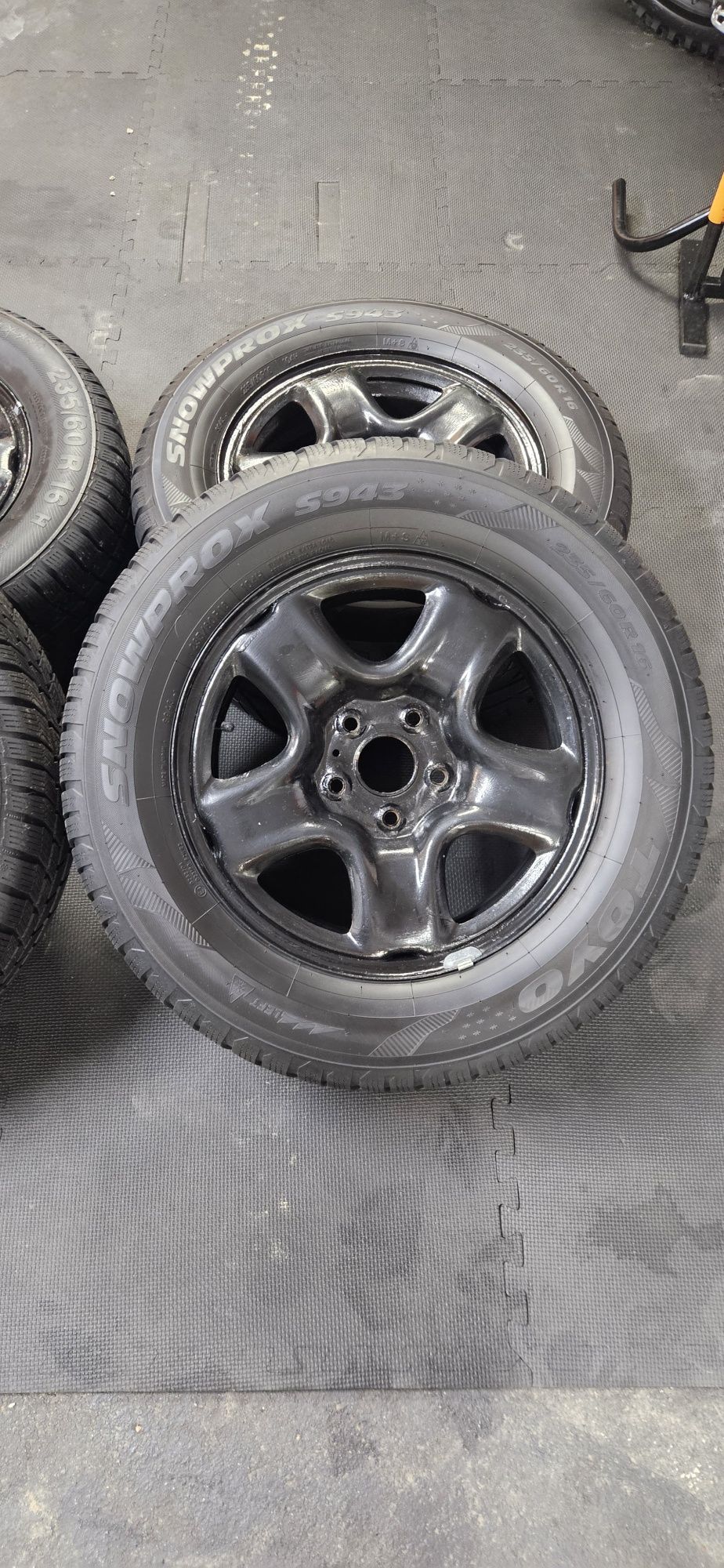 Koła toyota rav 4 2 II 235/60/16 Zimowe Idealne