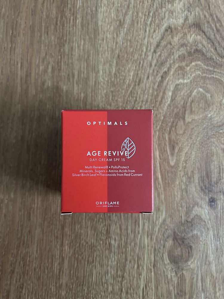 Krem na dzień Optimals Age Revive SPF 15 Oriflame