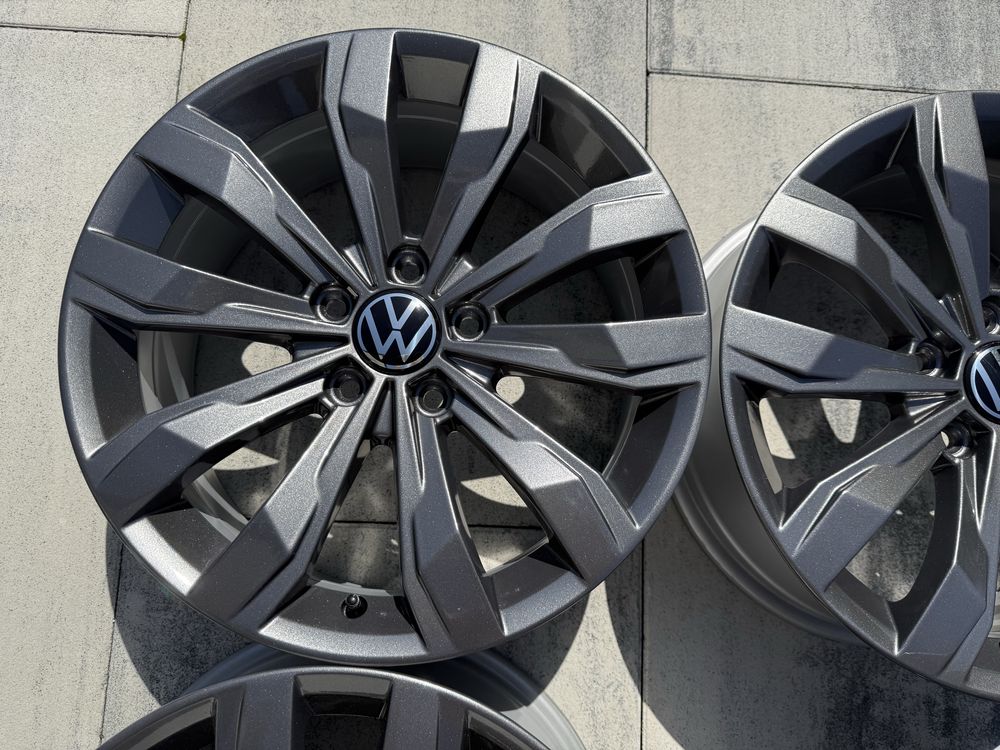 JAK NOWE Felgi Oryginalne VW 17” 7J ET45 passat caddy golf t-roc