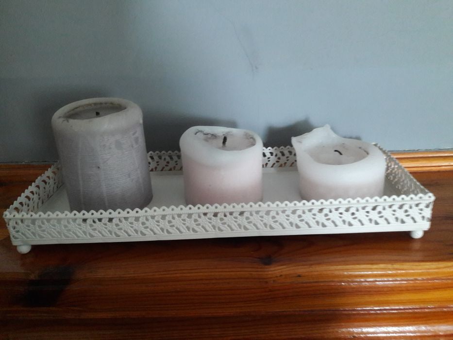 Metalowa taca na świece