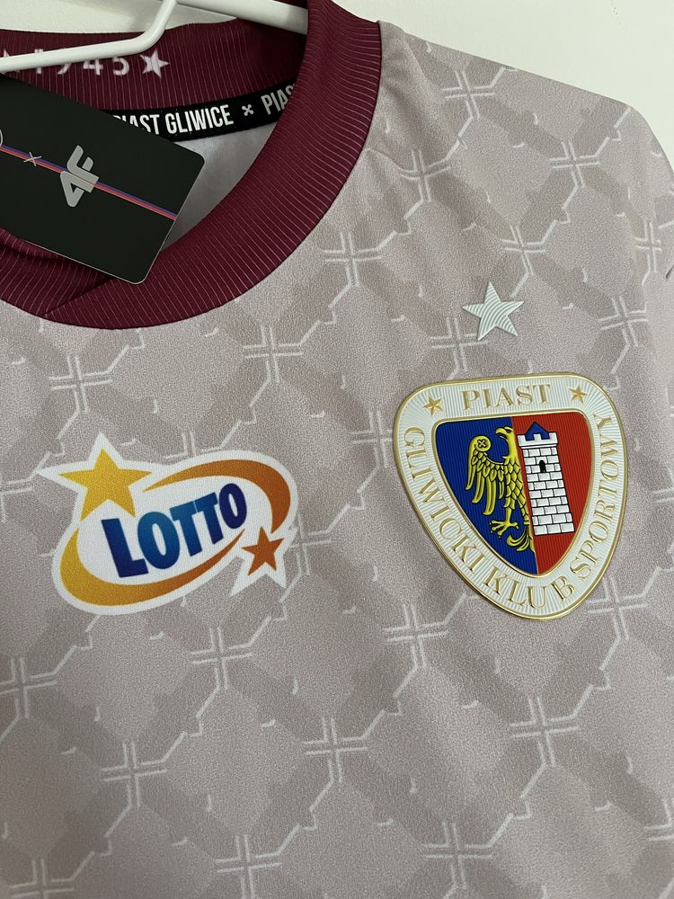 Koszulka 4F Piast Gliwice sezon 2024/2025 wyjazdowa
