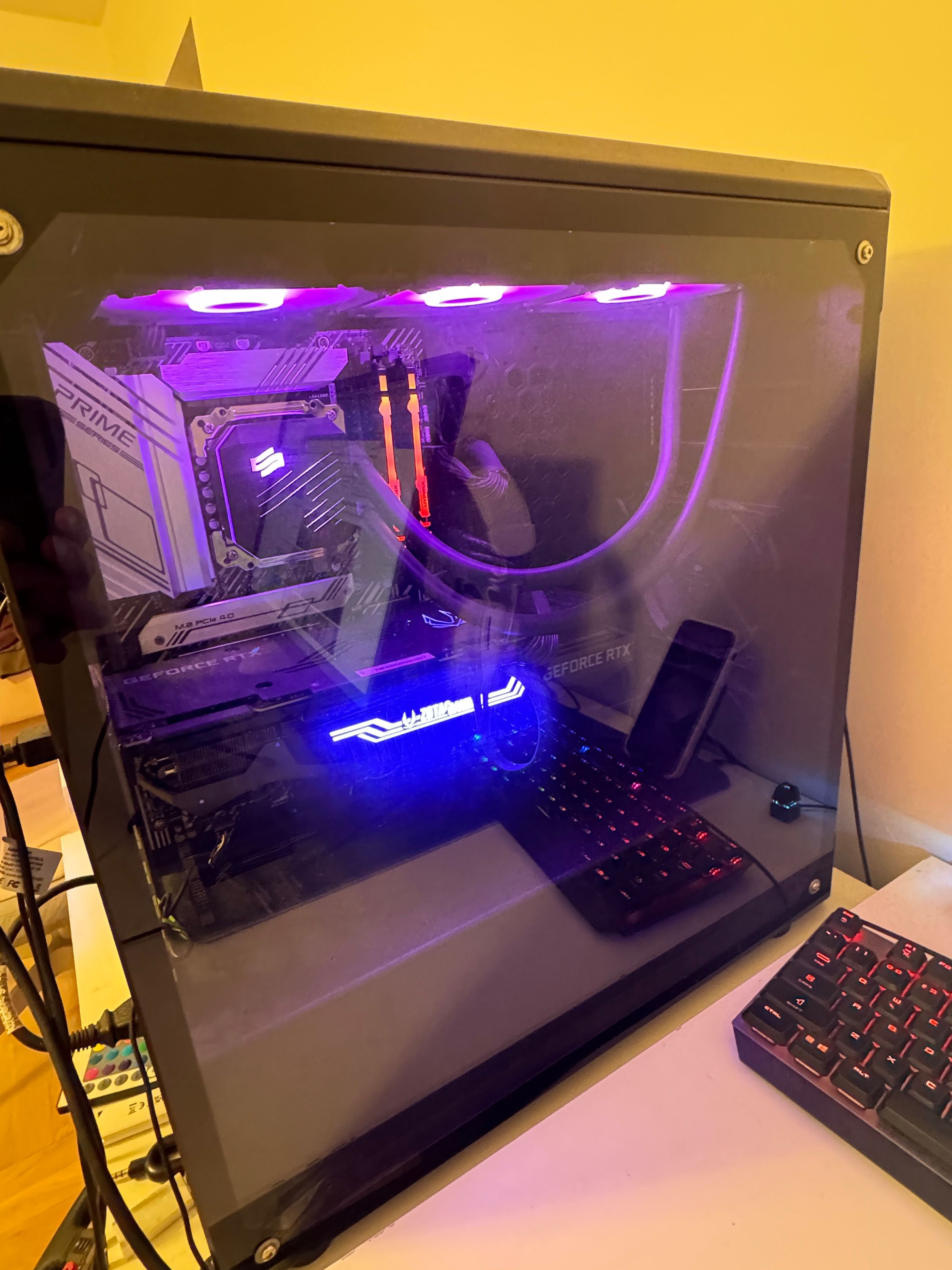 Komputer Gamingowy +1 monitor
