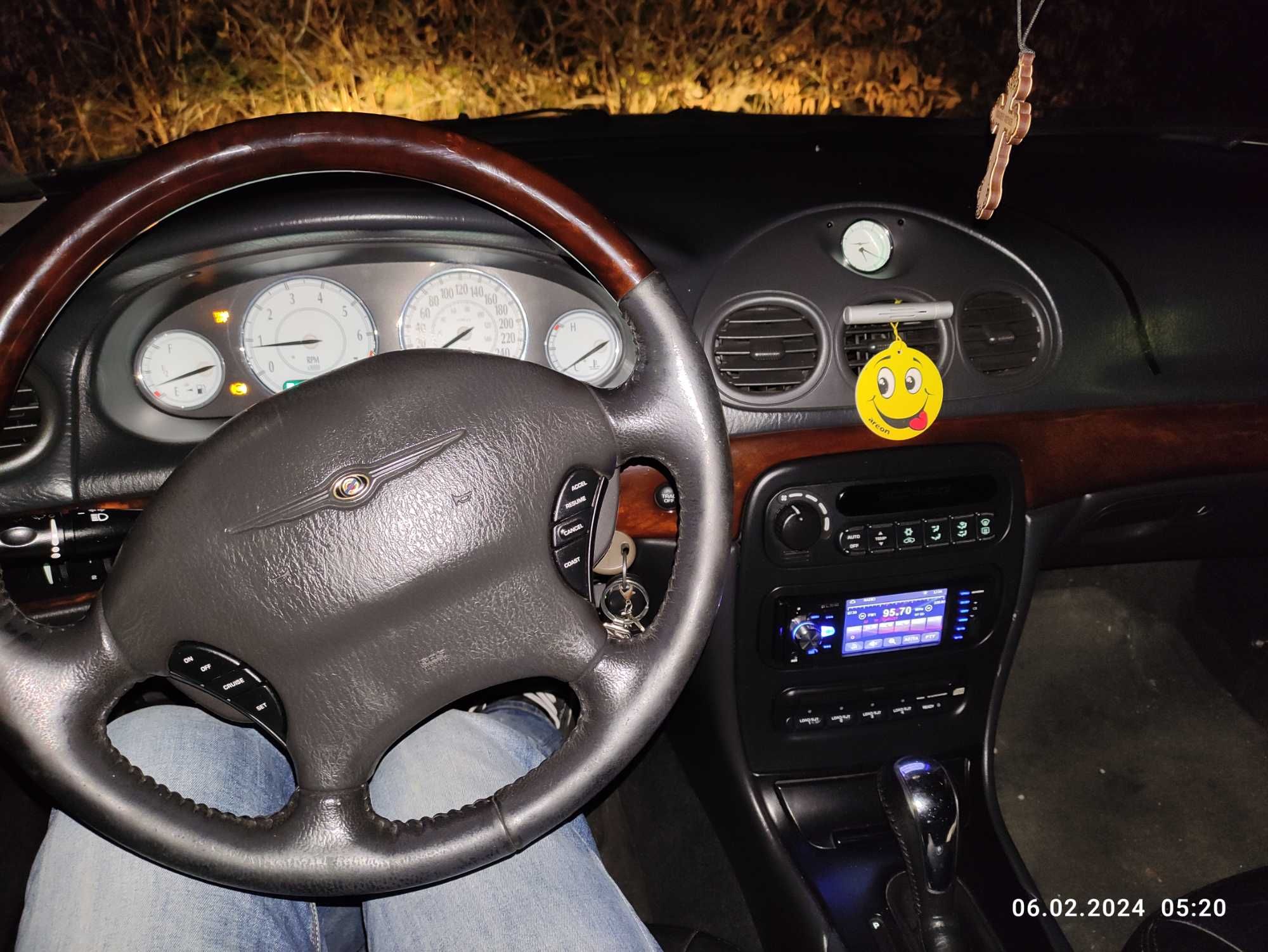 Chrysler 300m 2001r