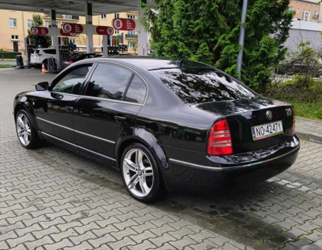 Skoda Superb 2.8V6 2004r