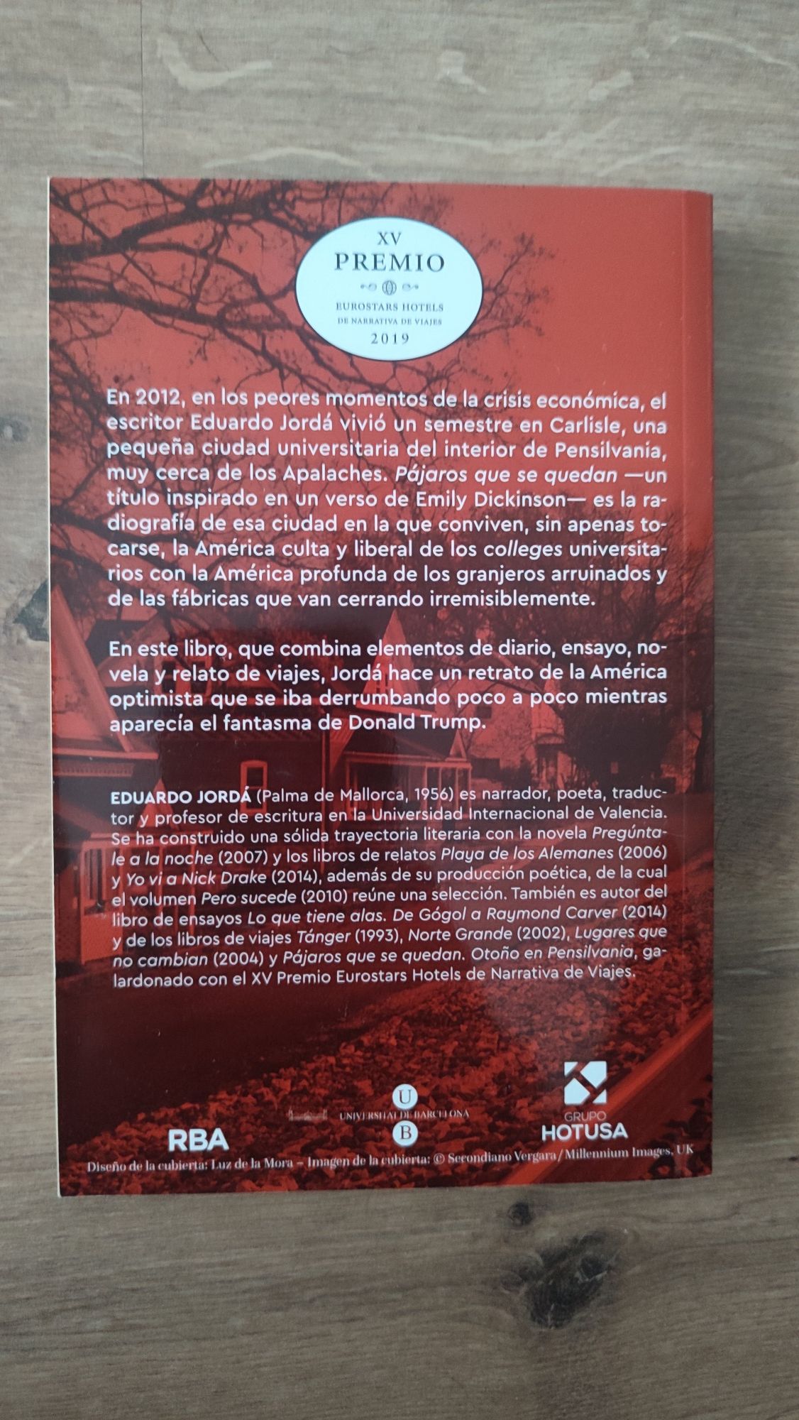 Livro Pájaros que se quedan
