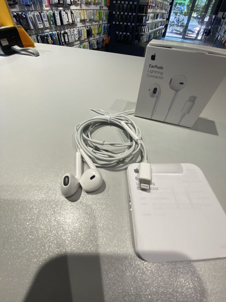 Навушники вкладиші дротові Apple EarPods with Lightning