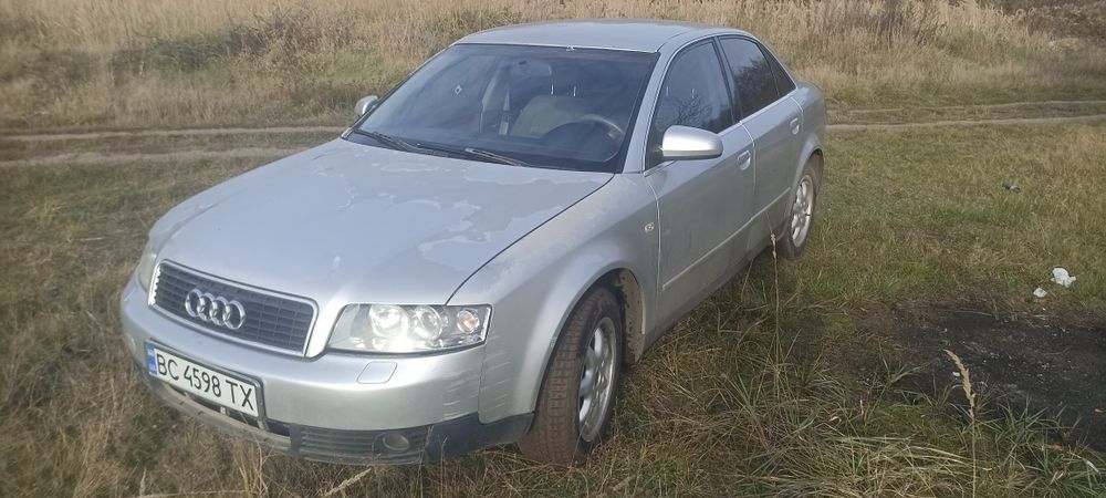 Ауді А4.   Терміново