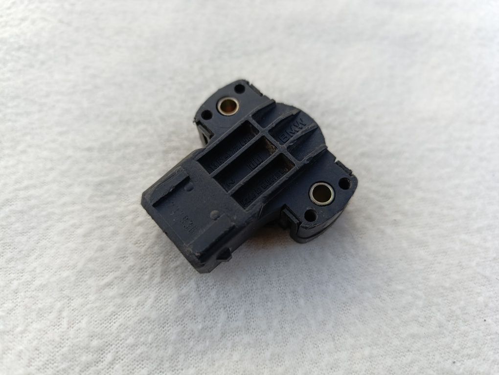 Датчик дроссельной заслонки BMW E39 / E38 / E36 / E34. ( 13631721456 )