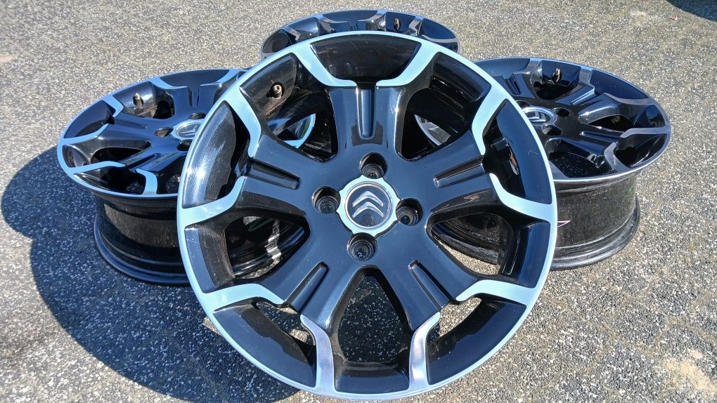 17" Citroen 4x108  7j et25 C3 C4 DS3 DS4 DS5  +215/45/17