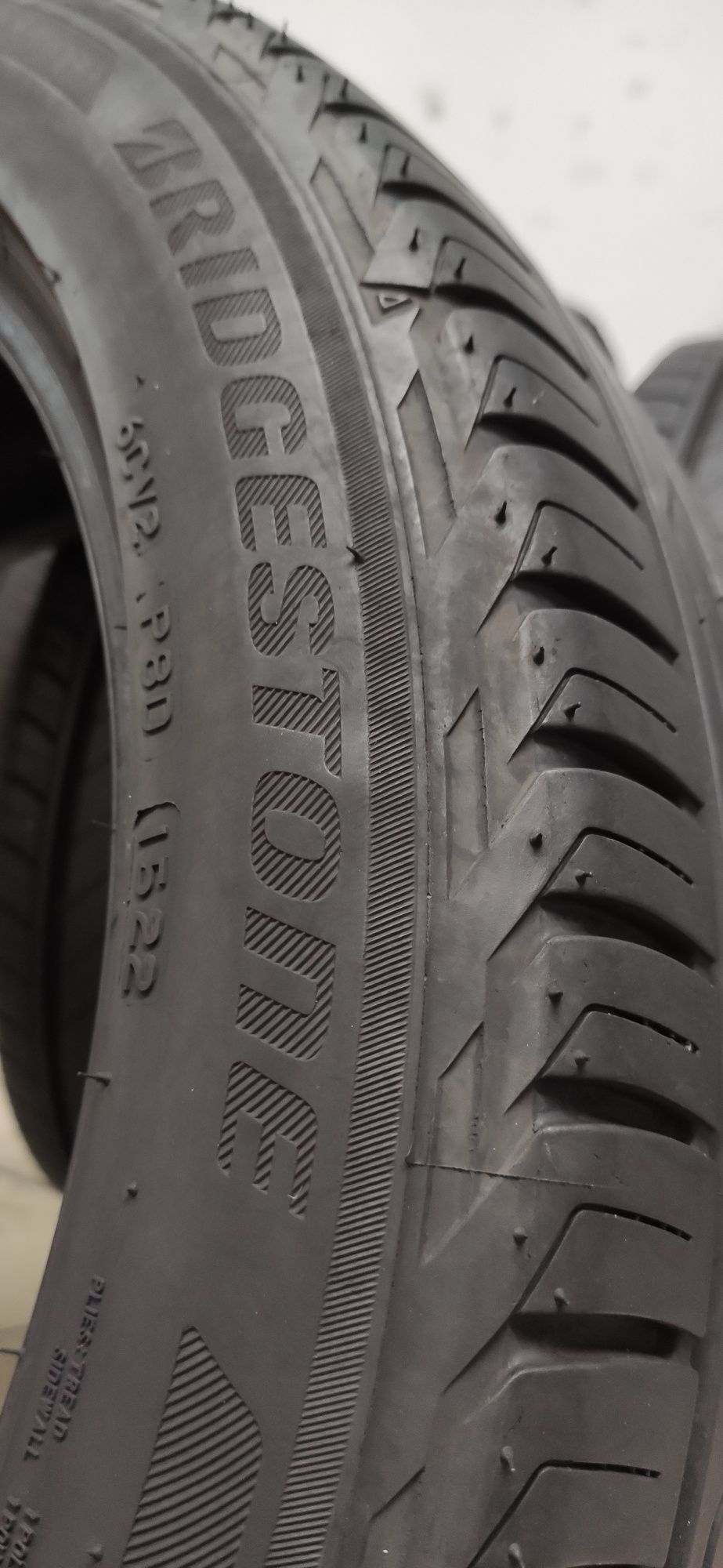 Резина R-18 215/50 92W "Bridgestone" Turanza T001, шини