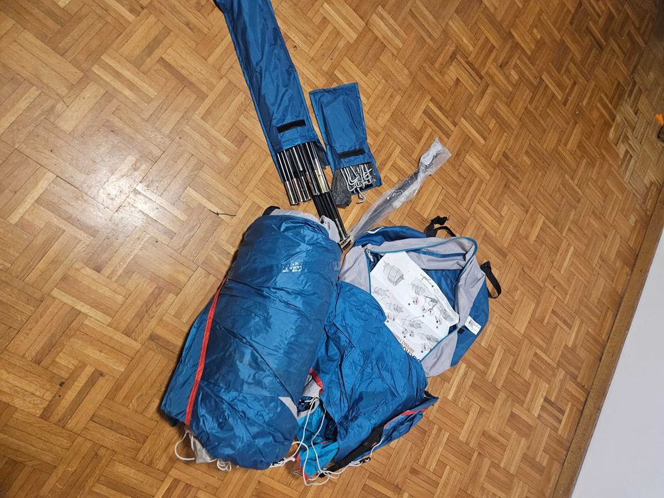 Туристичний намет Quechua Arpenaz Family 4.1 4 місна