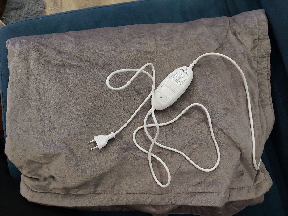 Koc elektryczny Beurer HD Cosy Taupe

Miękki i ciepły koc elektrycz