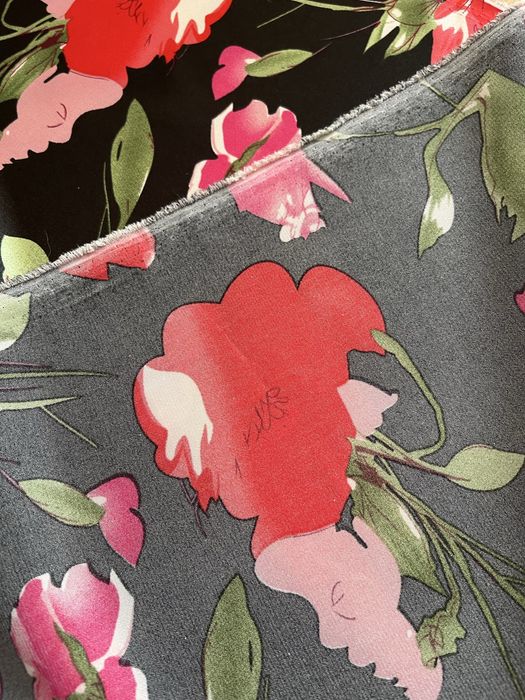 Tkanina cięta z metra kwiaty 145x235