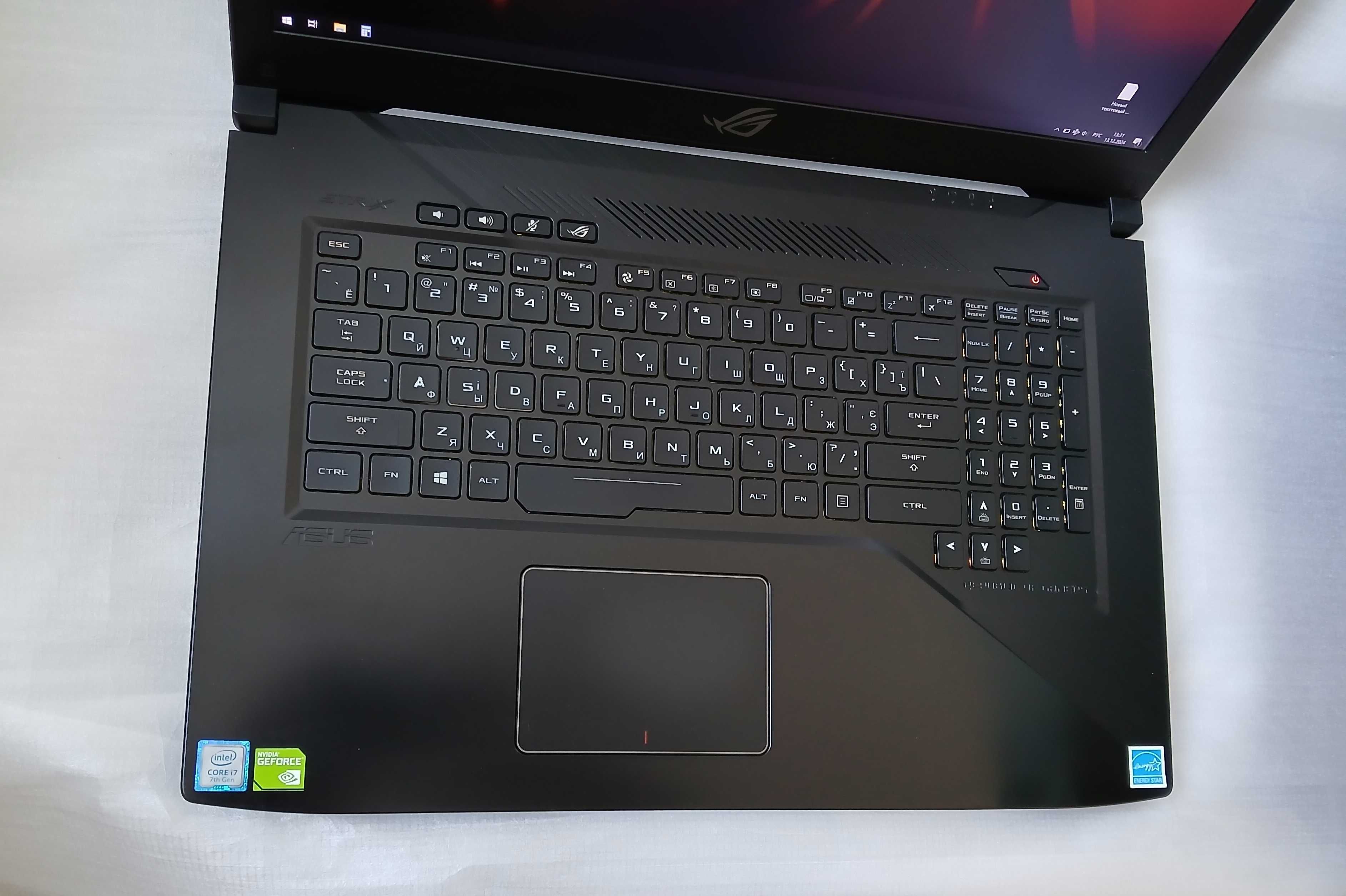 Ігровий ASUS ROG GL703 17.3"Core i7+NVIDIA GTX//16GB ОЗУ//SSD+HDD