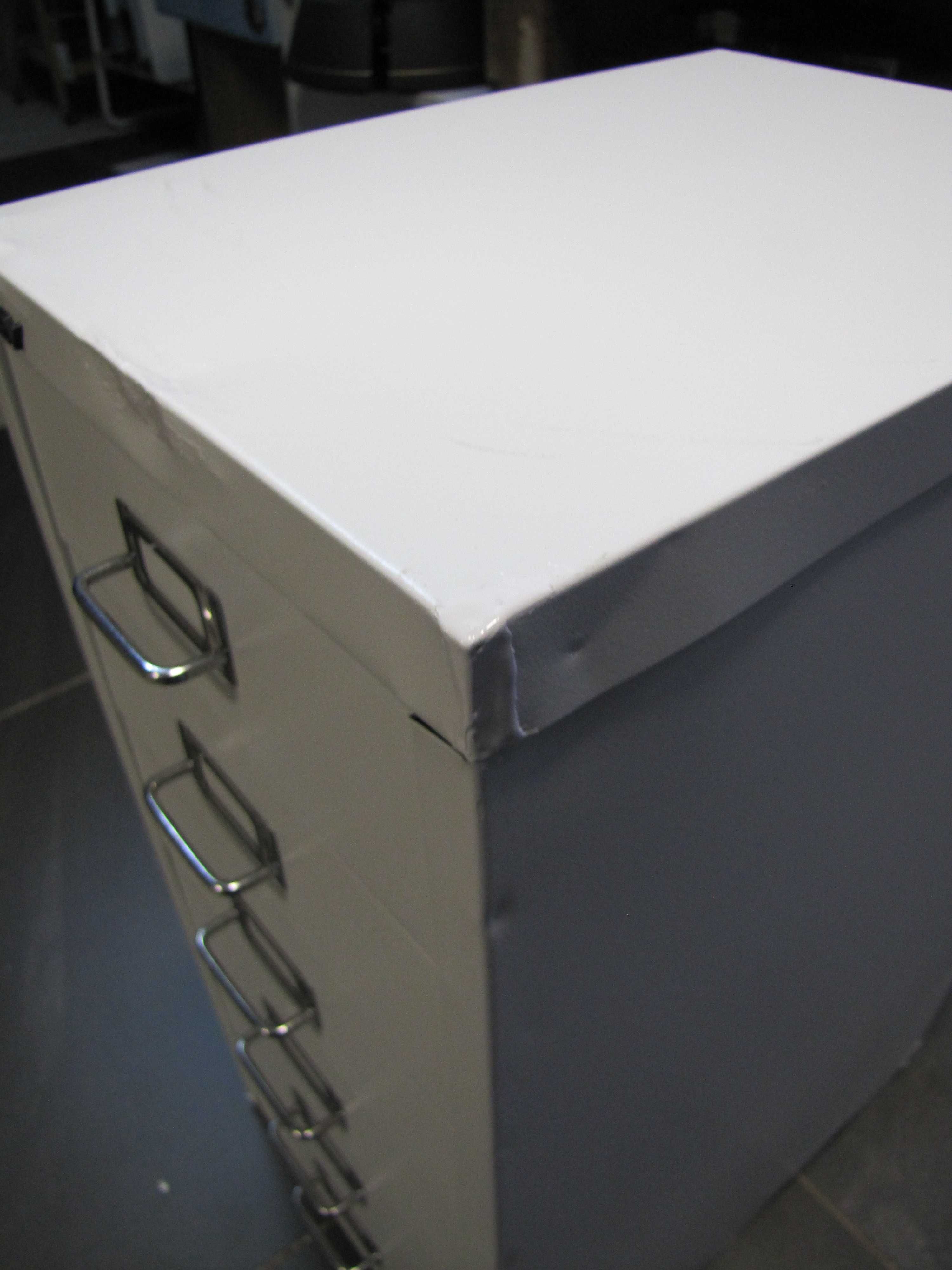 Szafka na dokumenty A4 BISLEY MultiDrawer 6 szuflad biała metalowa