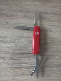 Victorinox szwajcarski