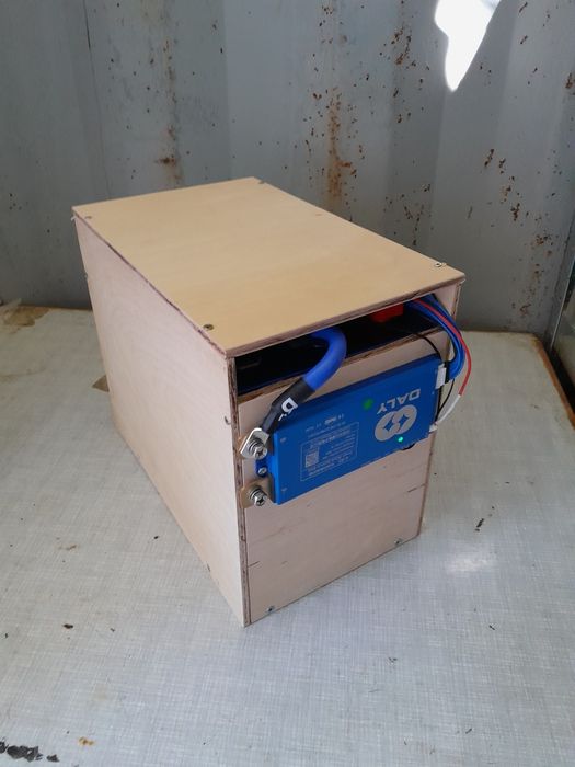 Bateria lifepo4 kamper wraz z montażem akumulator bank energii magazyn