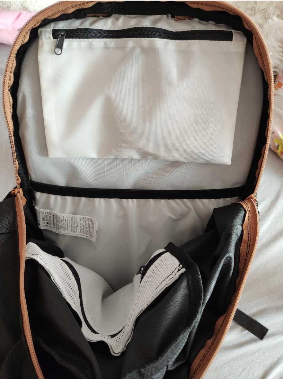 2w1 Mocny plecak Turystyczny 30L + pled piknikowy 170x140 Kempingowy