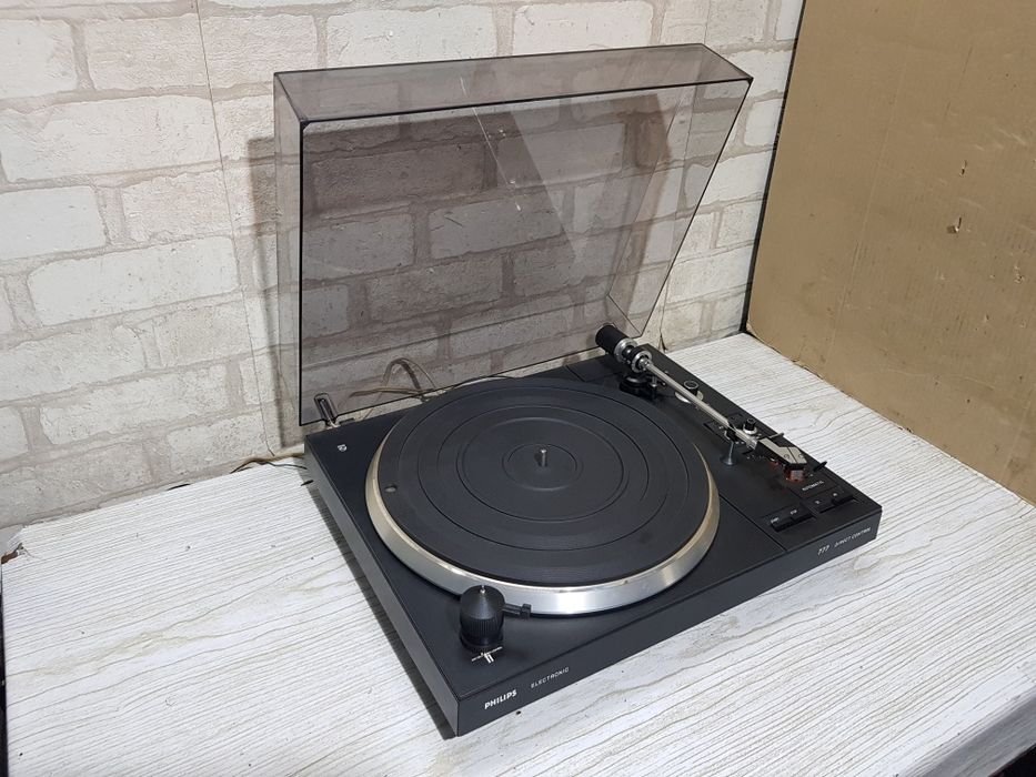 Вініловий програвач/виниловый проигрыватель  Philips AF 777 б/у з Німе