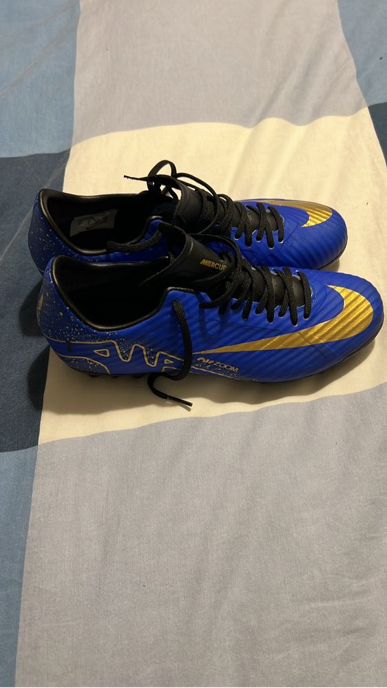 Chuteiras Mercurial 37/38