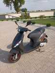 Skuter Piaggio zip 50