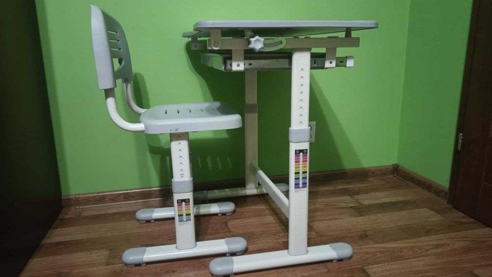 biurko dla przedszkolaka i ucznia