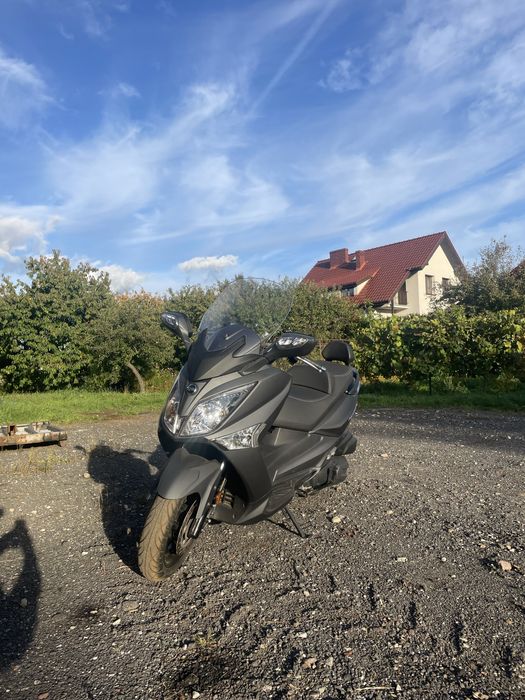 Skuter SYM GTS 300I super stan