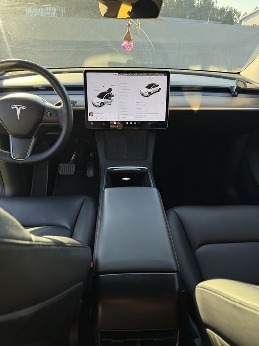 Tesla Model Y Long Range AWD