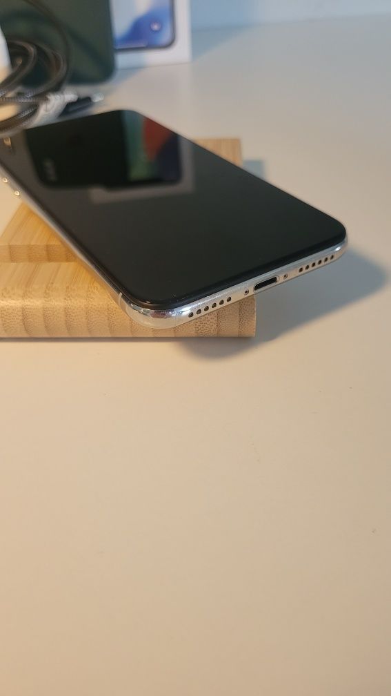 iPhone X • 100% Kondycji