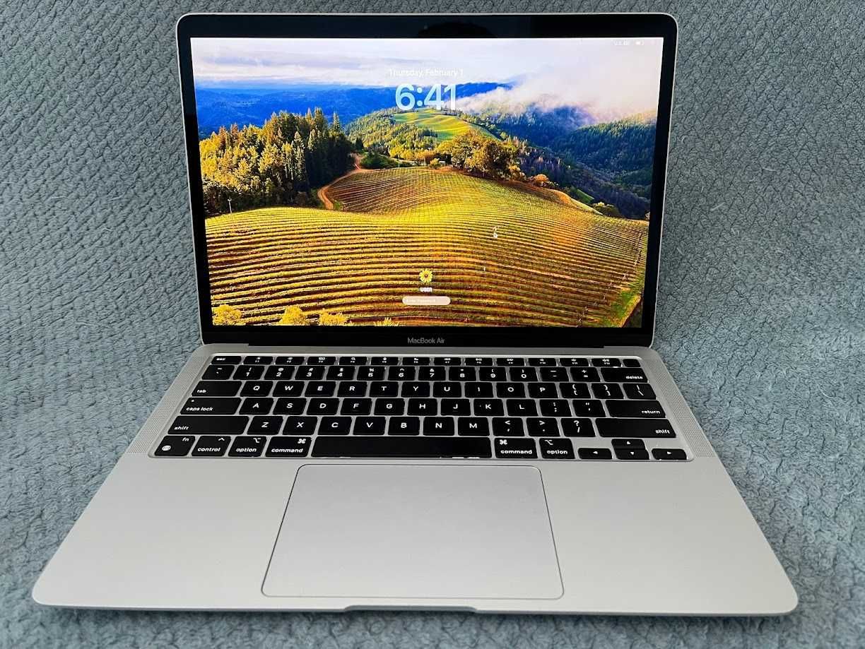 Apple Macbook Air 2020 M1 / 8Gb / SSD 512Gb - батарея 91%