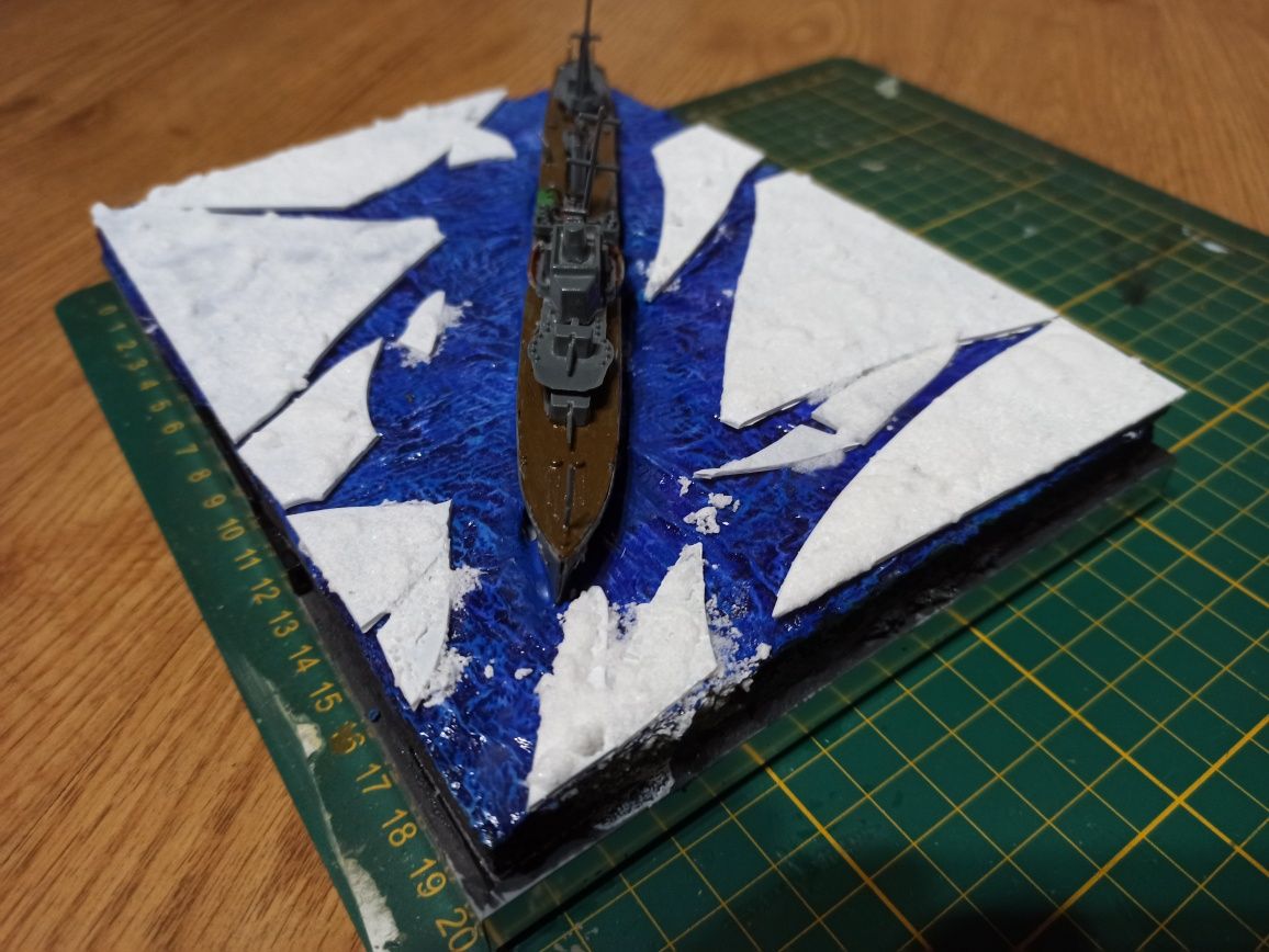 Diorama HMS Hesperus 1:500