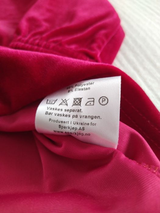 Welurowa świąteczna sukienka Baby World 86 dla dziewczynki czerwona