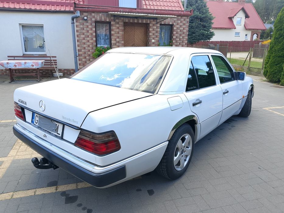 Sprzedam Mercedes W124 pojemnosc 2500 Diesel