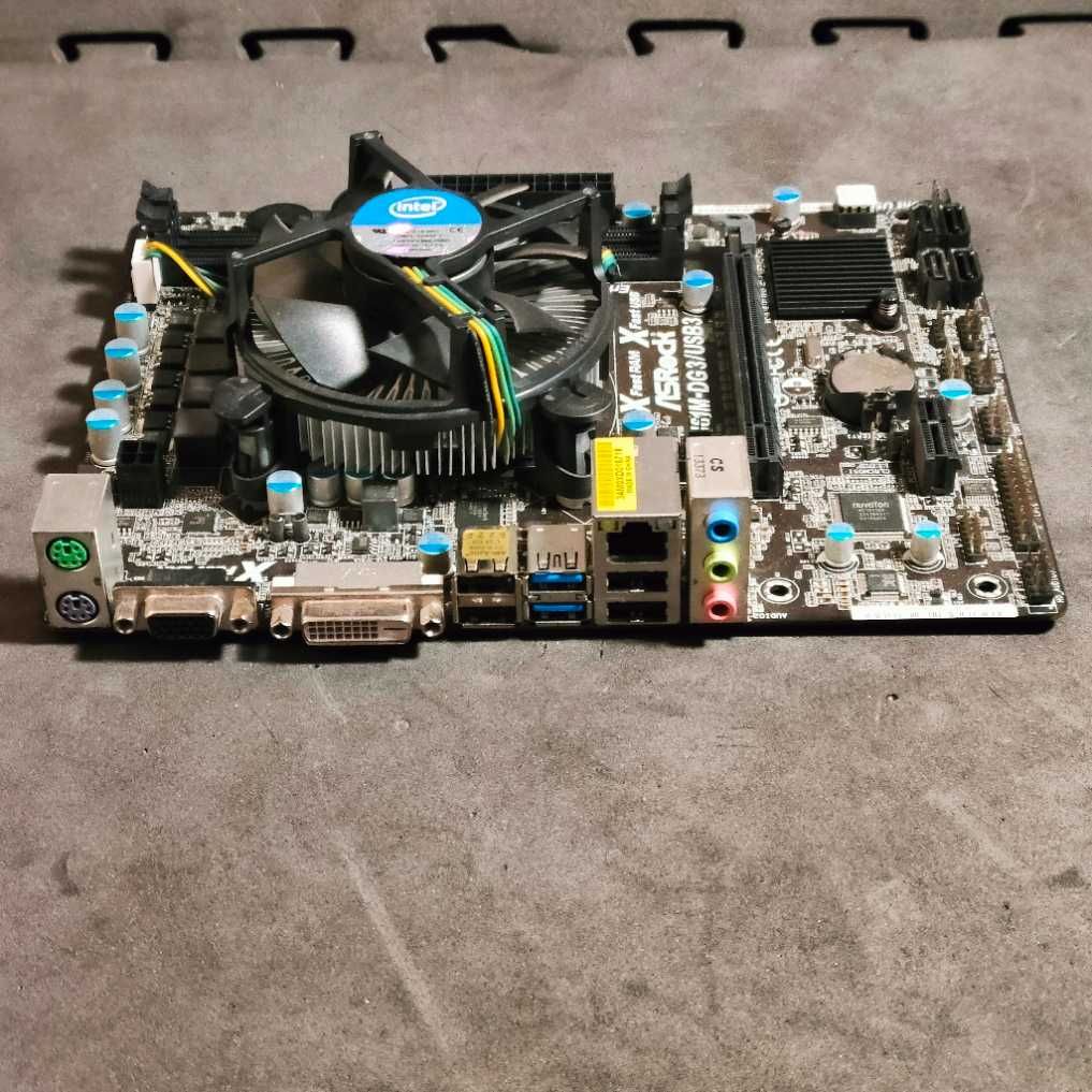Płyta główna mATX ASRock H61M-DG3/USB3 socket 1155 + Procesor Intel i3