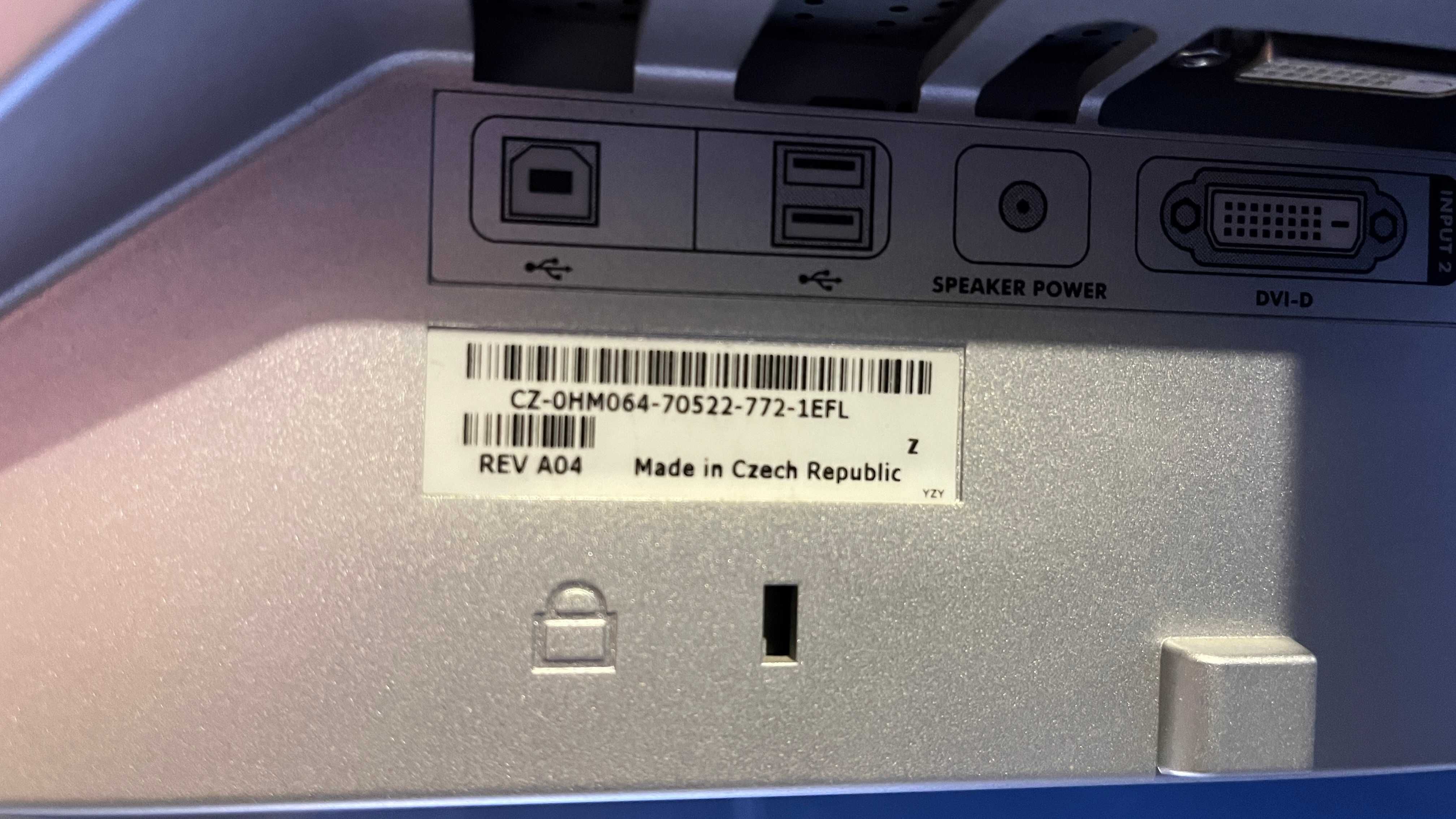 Монітор Dell 2007WFP на запчастини, матриця, плати