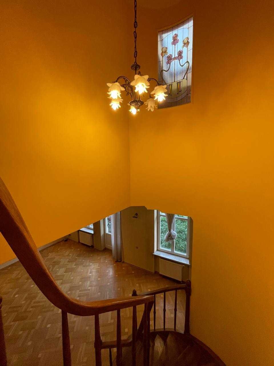 Продаж 6 кім. квартири вул. Глибока