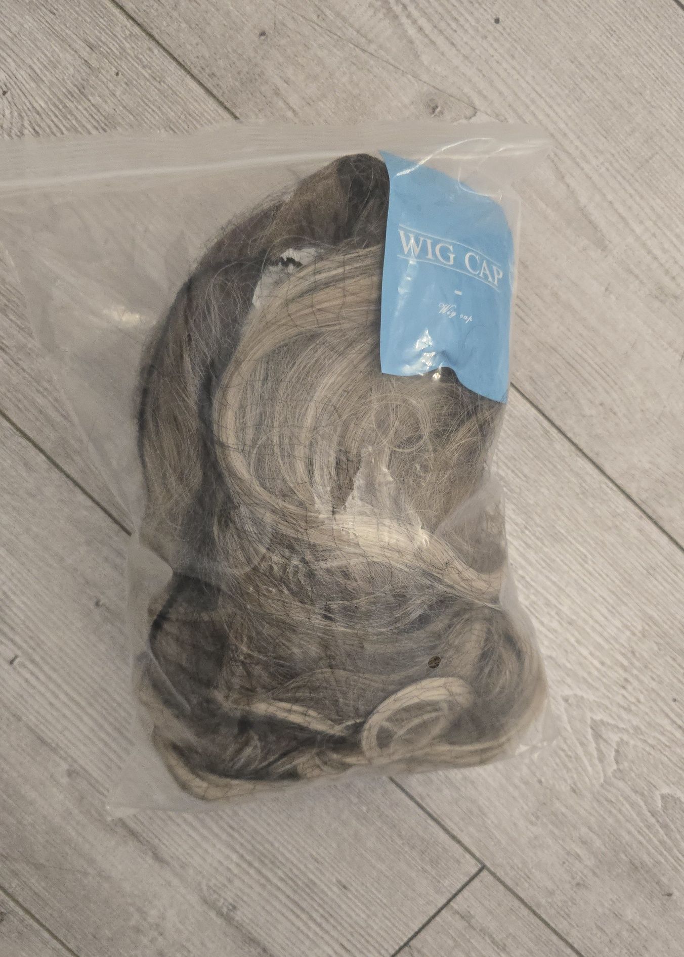 Peruka ombre blond beż pofalowana kręcone włosy