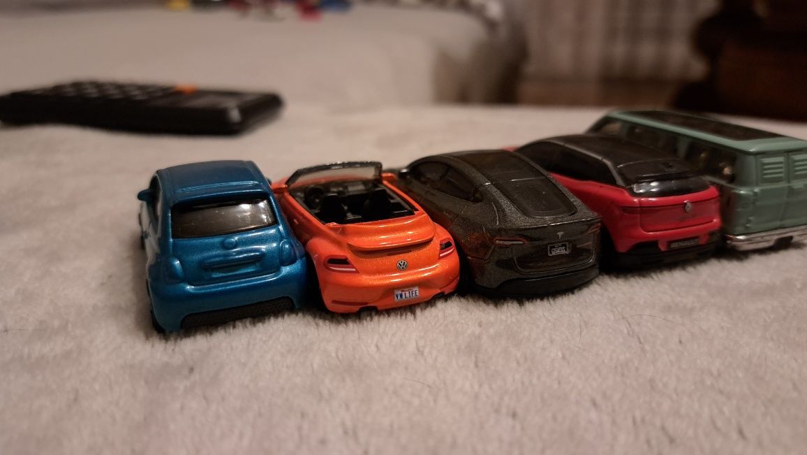 Random hot wheels pack