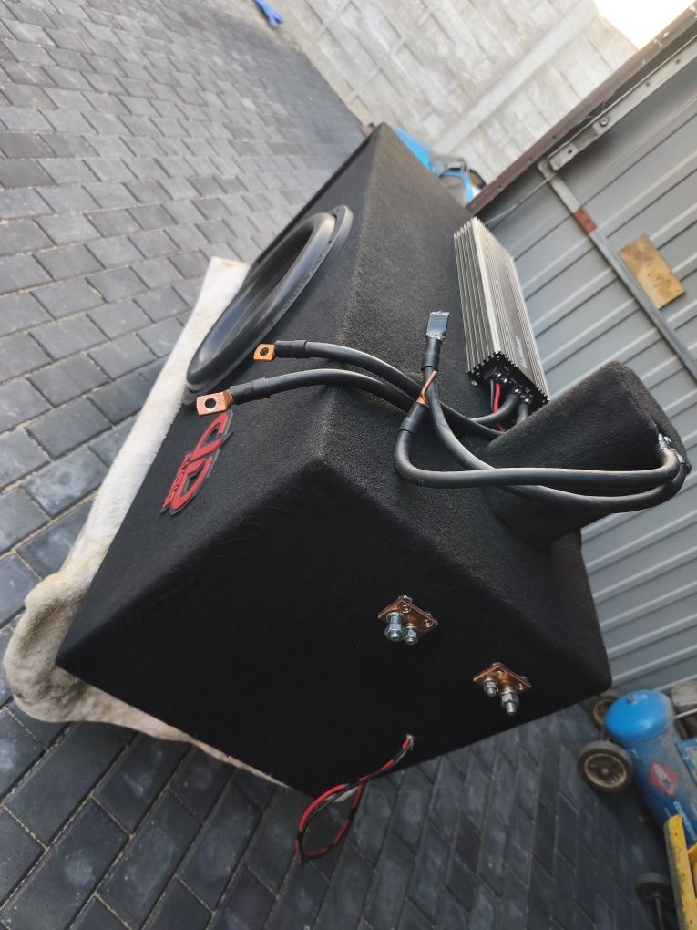 CarAudio DDAudio 4500w Piec2.5kw CDA117RiBT Kond250F Kable50mm2 Zestaw