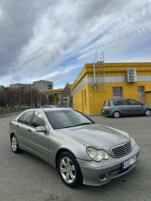 Продаю Мерседес w203 2.2 дизель в хорошому технічному стані!