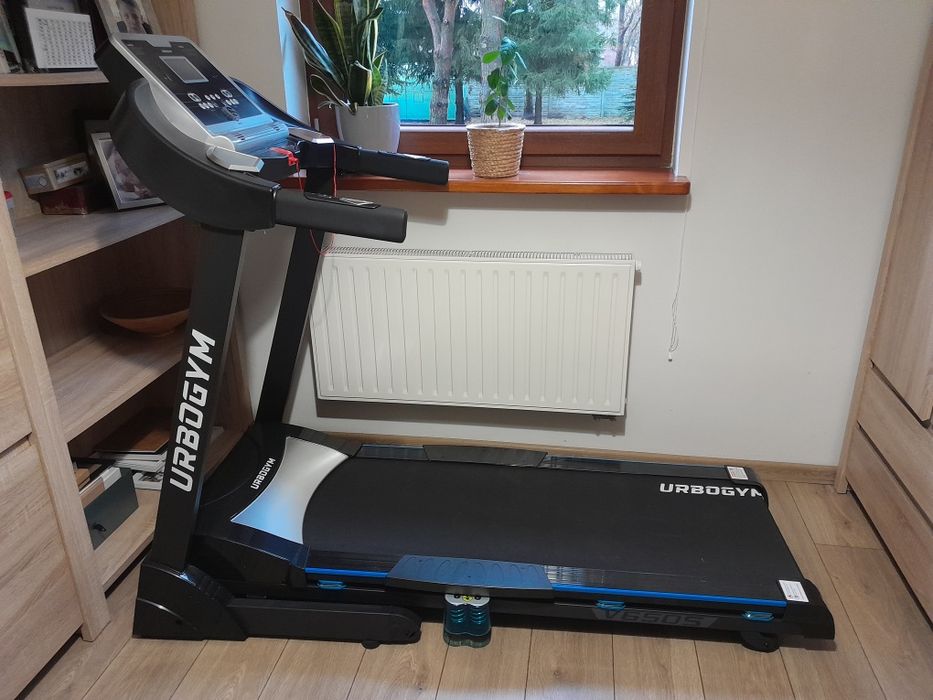 Bieżnia urbogym V650S