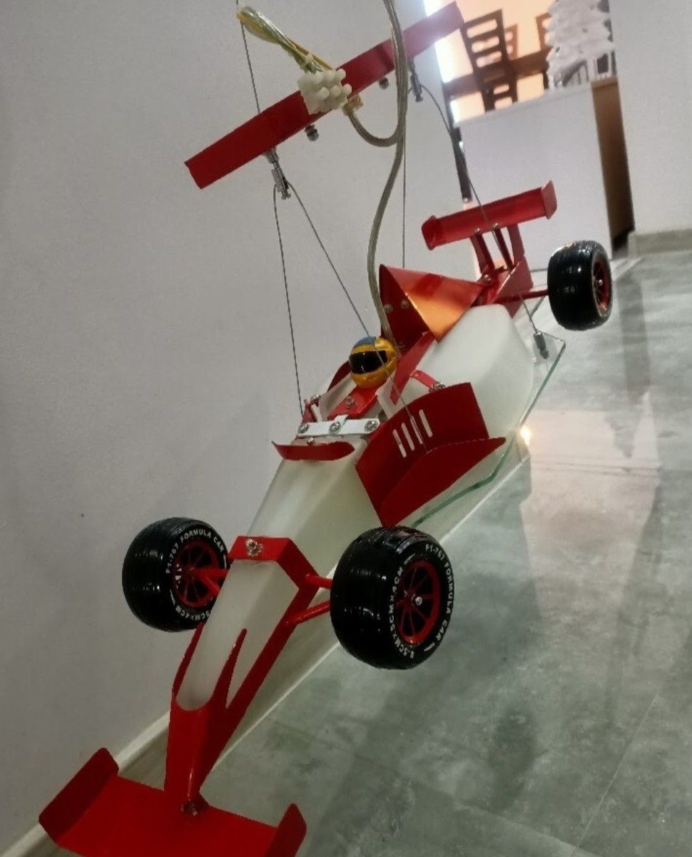 Lampa wisząca wyscigówka