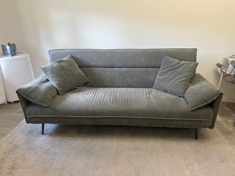 Sofa-Cama ideal para receber visitas e assistir séries