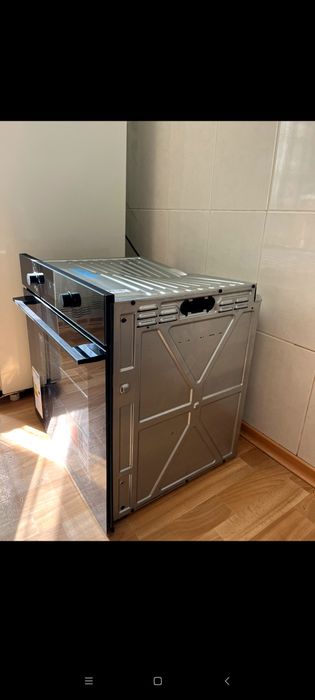Духова  шафа  Whirlpool OMK58HU1B.